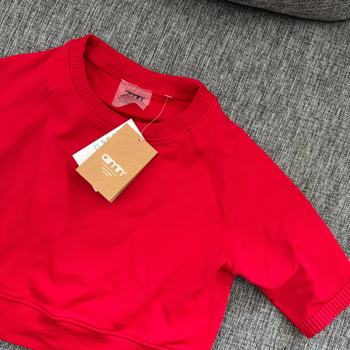 Röd croppad tröja Aim'n - 1