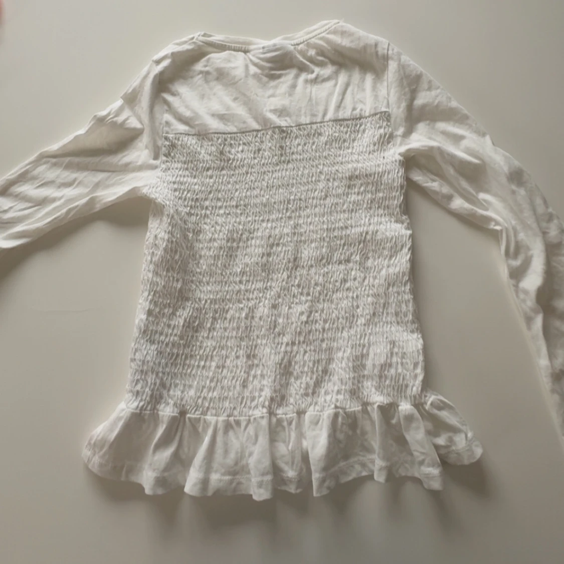 Vit långärmad topp från Gina Tricot - 1