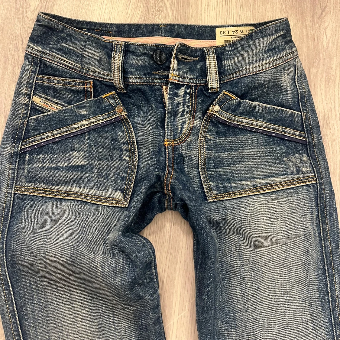 Blå jeans lågmidjade  - 3