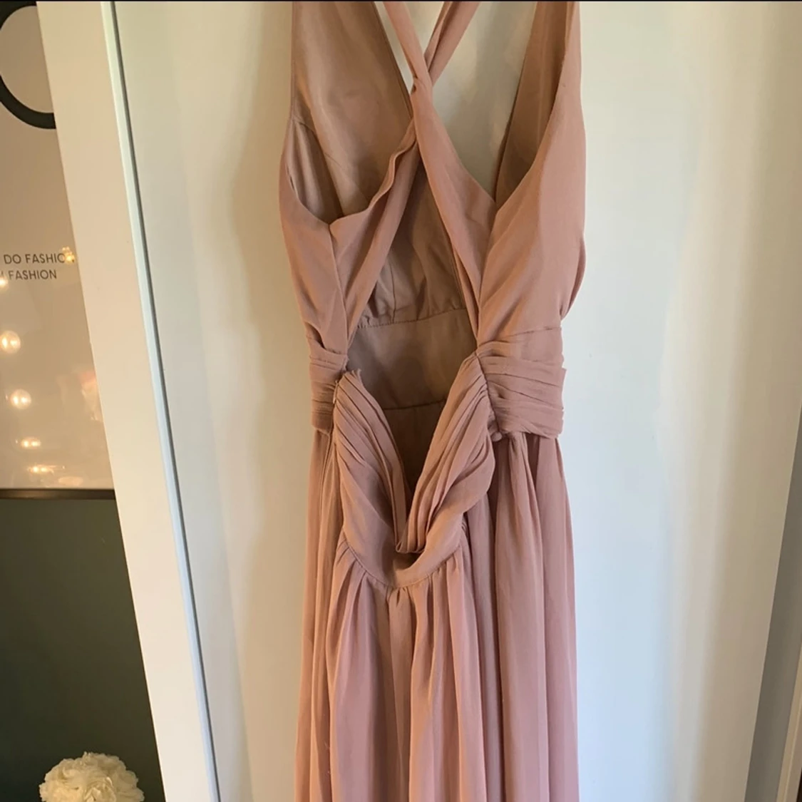 Rosa långklänning med v-ringning - 3