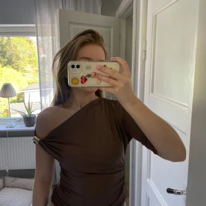 Fest topp - Skit snygg fest topp från Zara, endast använd en gång!