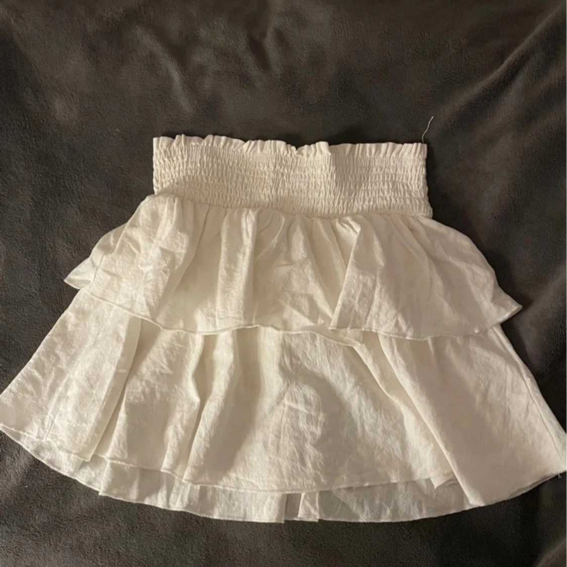 Vit volangkjol från SHEIN