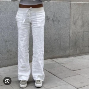 Alobha Linnebyxor - Intressekoll på mina alobha linnebyxor Storlek S  Uppsydda några centimeter då dem var väääldigr långa, jag är 165cm.  Använda fåtal gånger