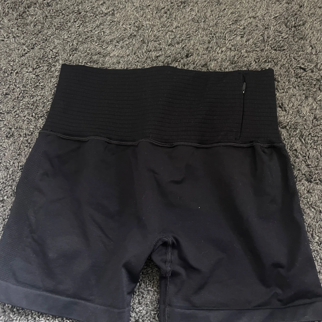 Svarta träningstights shorts från ICANIWILL - 1