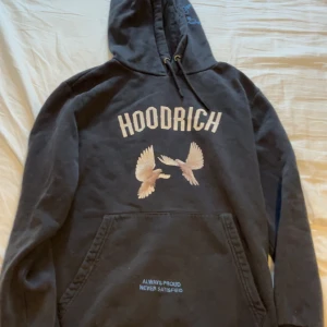 Hoodrich hoodie  - Säljer min Hoodrich tröja i storlek xs 
