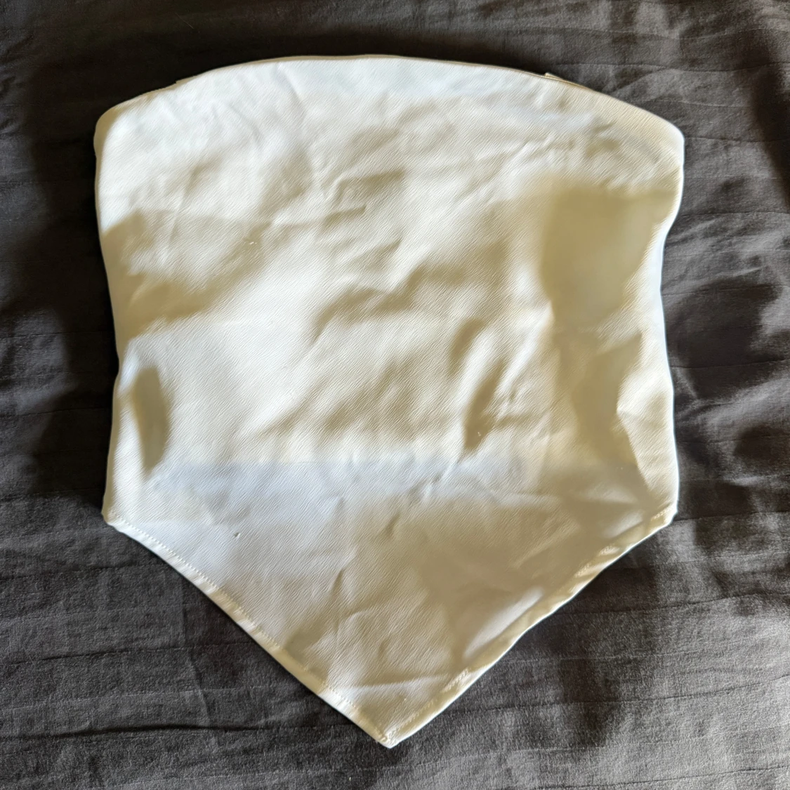 Vit tubtopp från BikBok - 1