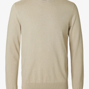 Selected Home Tröja  - Hej! Jag säljer en tröja från Selected home i storlek S och material bomull. Den passar perfekt nu till sommaren och är i 10/10 skick. Passform ungefär mellan 170-160 cm och 66-55 kg😇😇😇