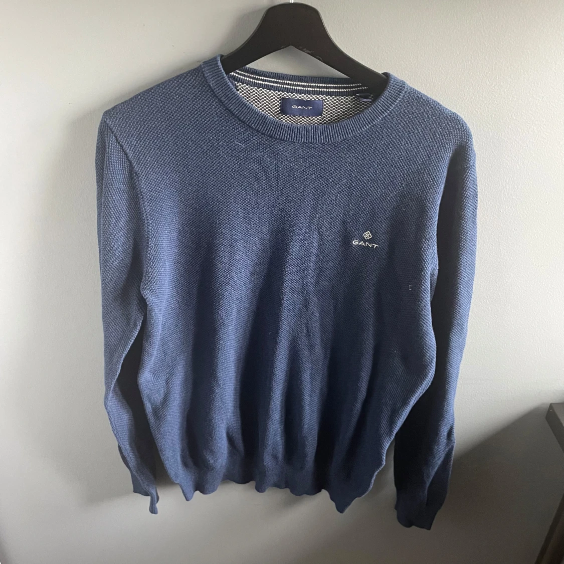 Blå stickad tröja från GANT