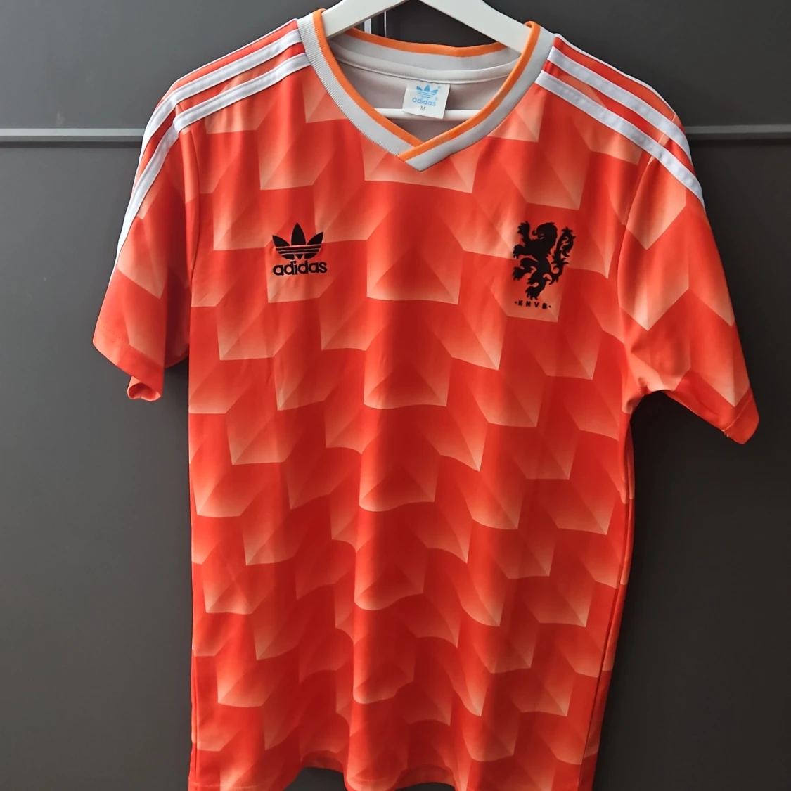 Holland retro fotbollströja med nummer 10 Gullit