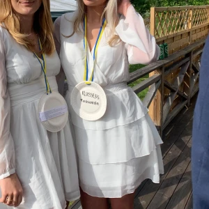 Studentklänning  - Så fin klänning, perfekt till studenten 🩷