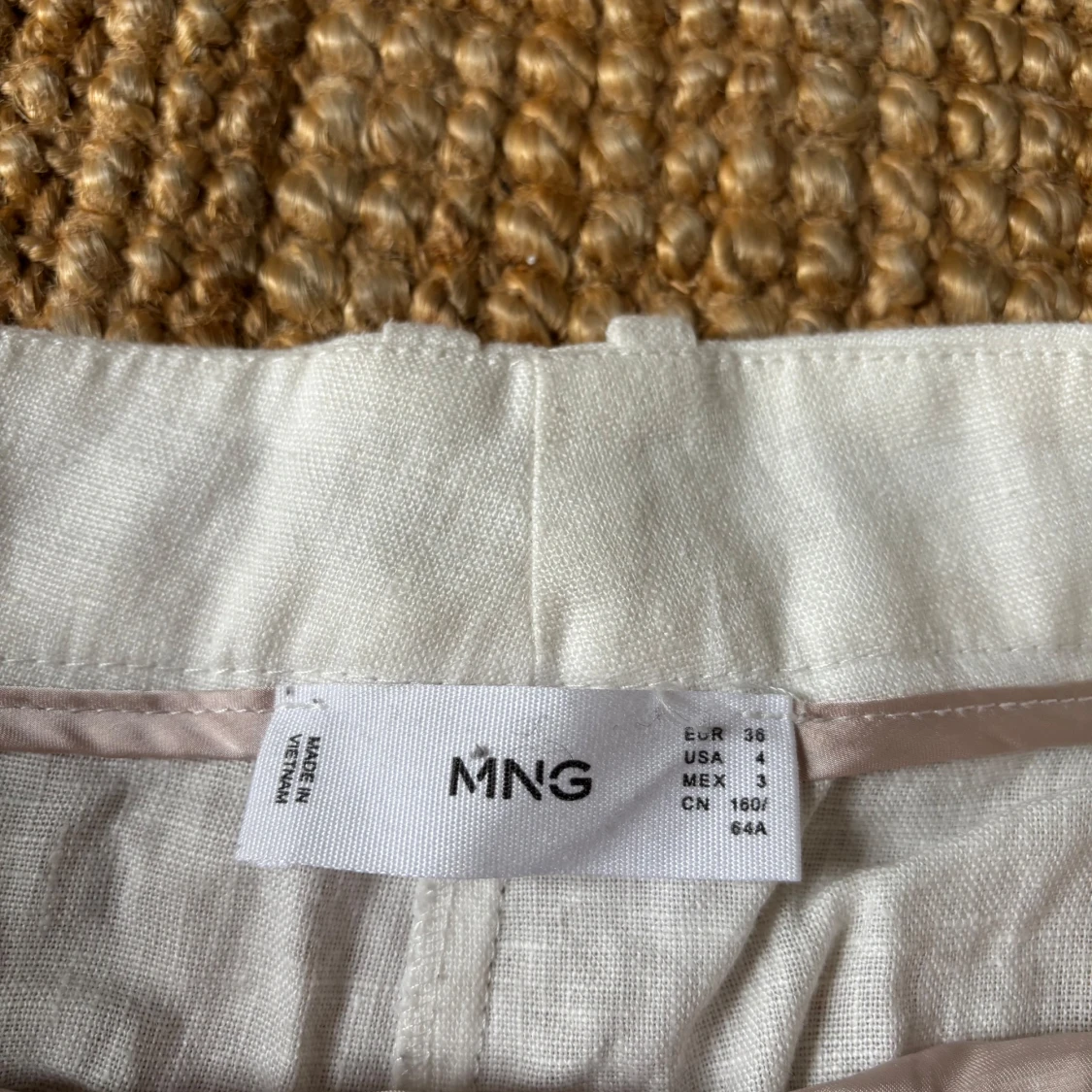 Vita linnebyxor från MNG - 1