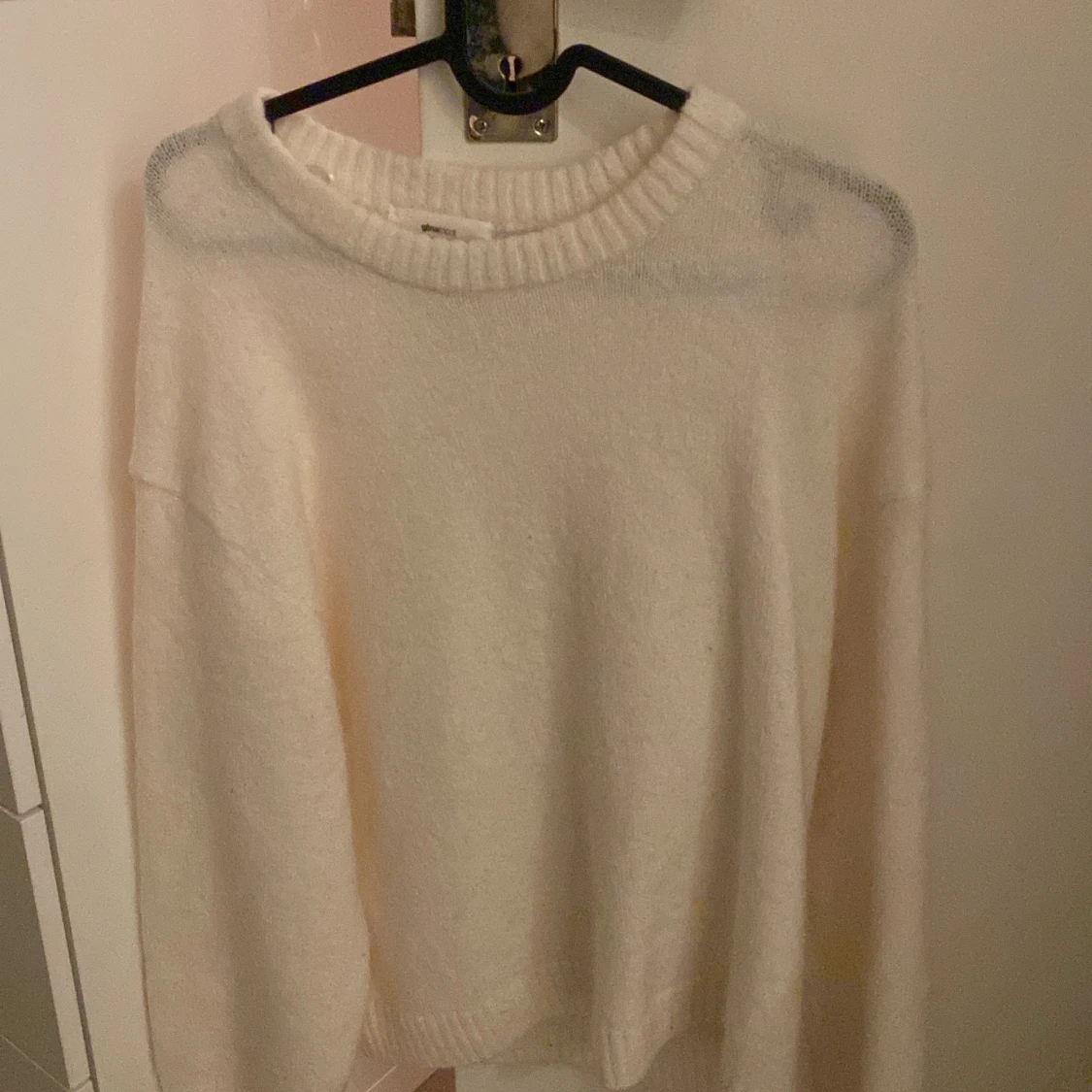 Vit stickad tröja från Gina Tricot - 3