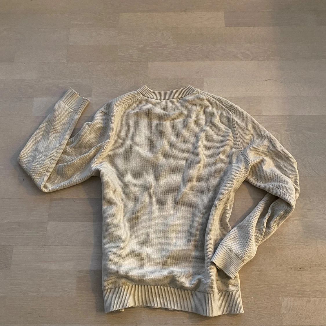 Beige stickad tröja - 2