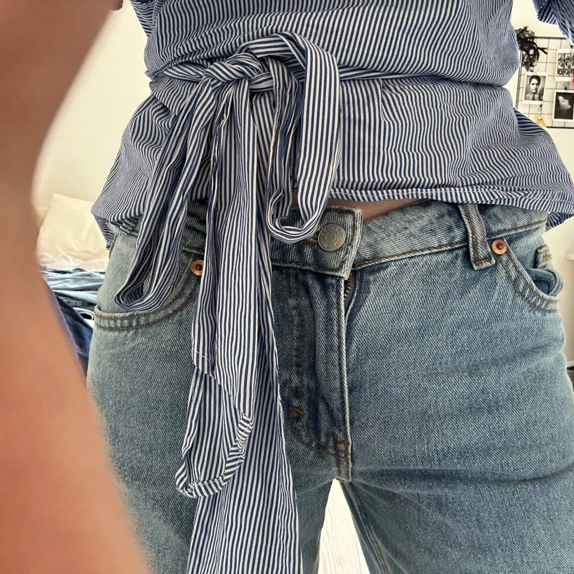 Low waist wide jeans från monki  - 2