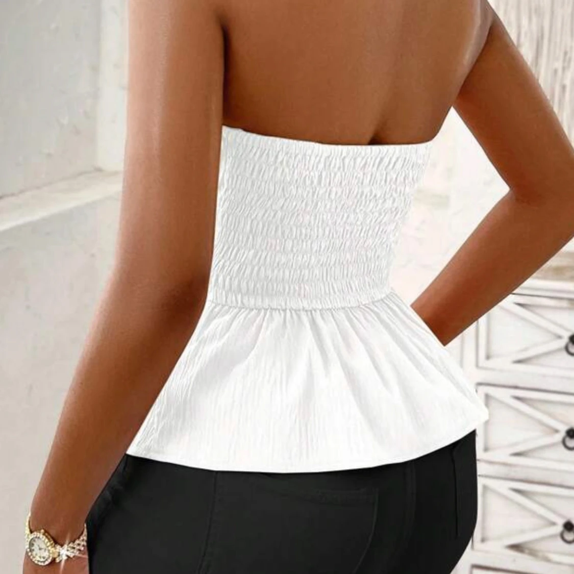 Vit asymmetrisk axelbandslös topp - 2