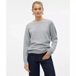 Grå stickad tröja  - Hej, säljer denna gråa tunt stikade tröja från Vero Moda. 