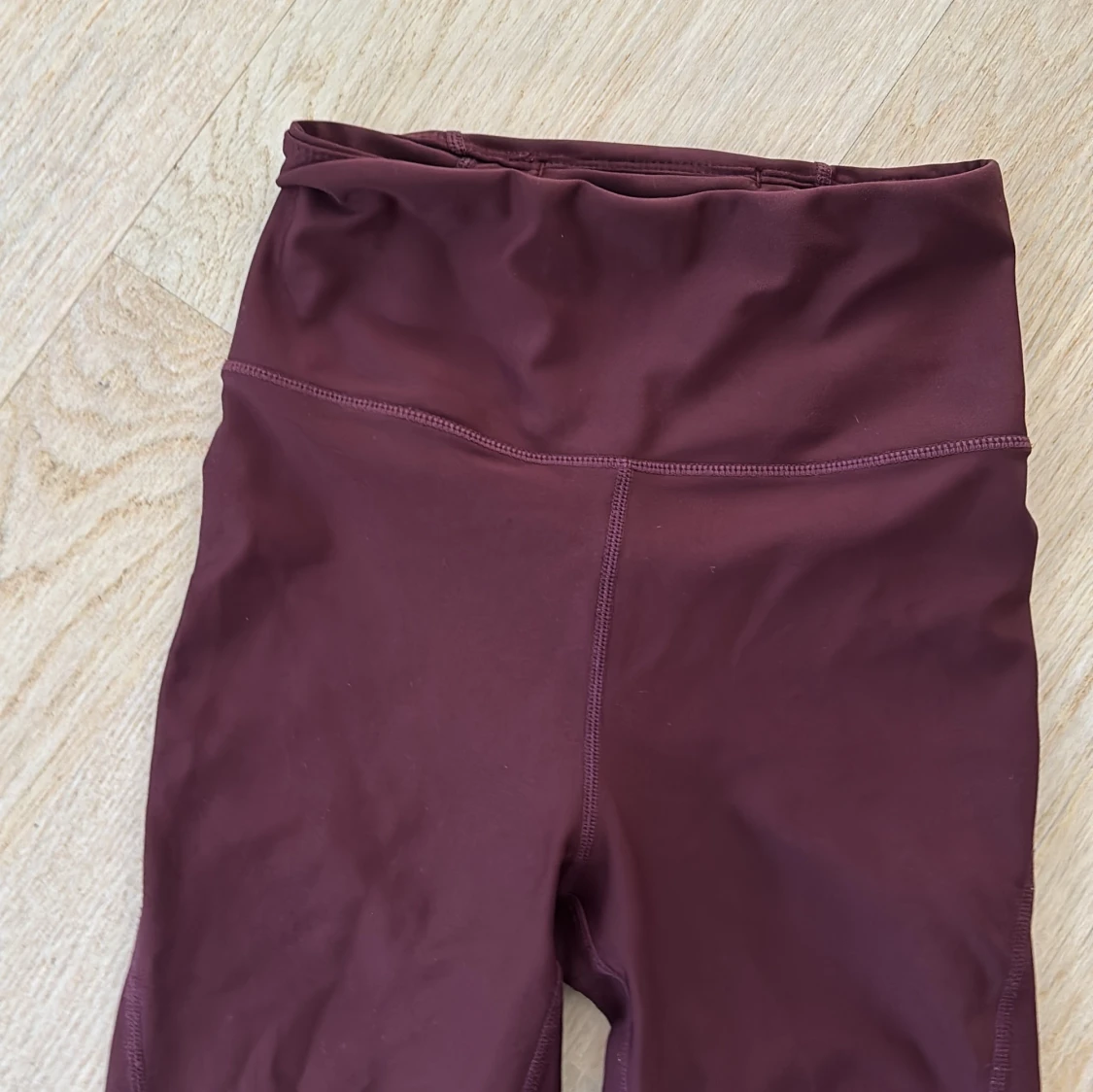 Vinröda tights från Energetics XS - 1