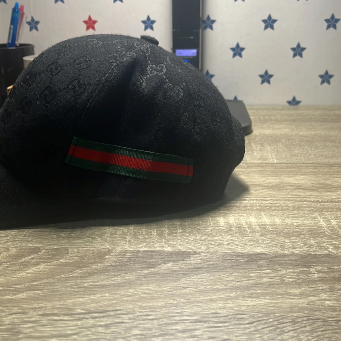 Svart keps med GG-mönster falsk - 1