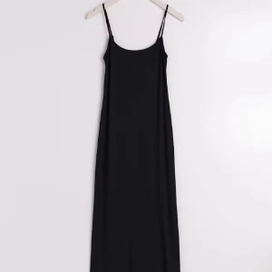 Långklänning - Från gina, aldrig använd, lapp kvar! Kostar 300 ny! Säljer för halva priset.