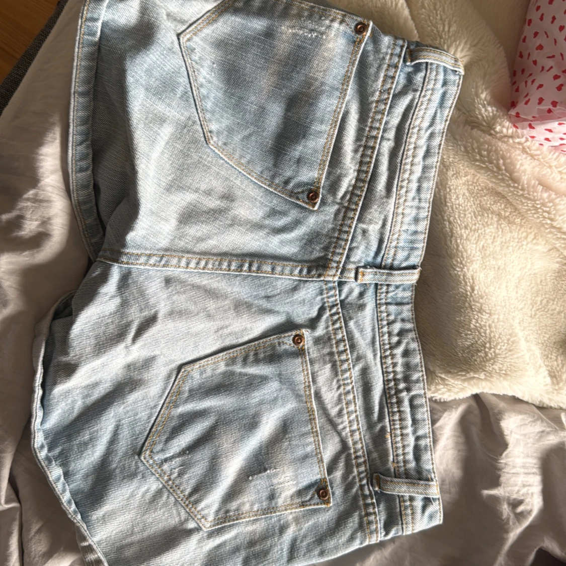 Ljusa jeansshorts från Cotonella - 3