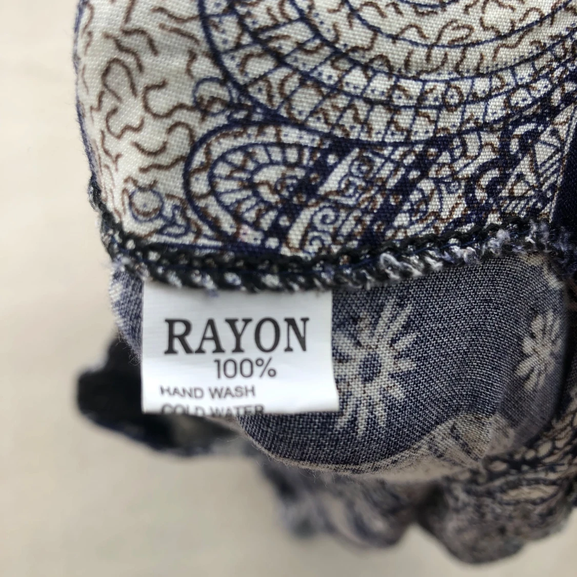 Blå kortklänning med elefantmönster - 3