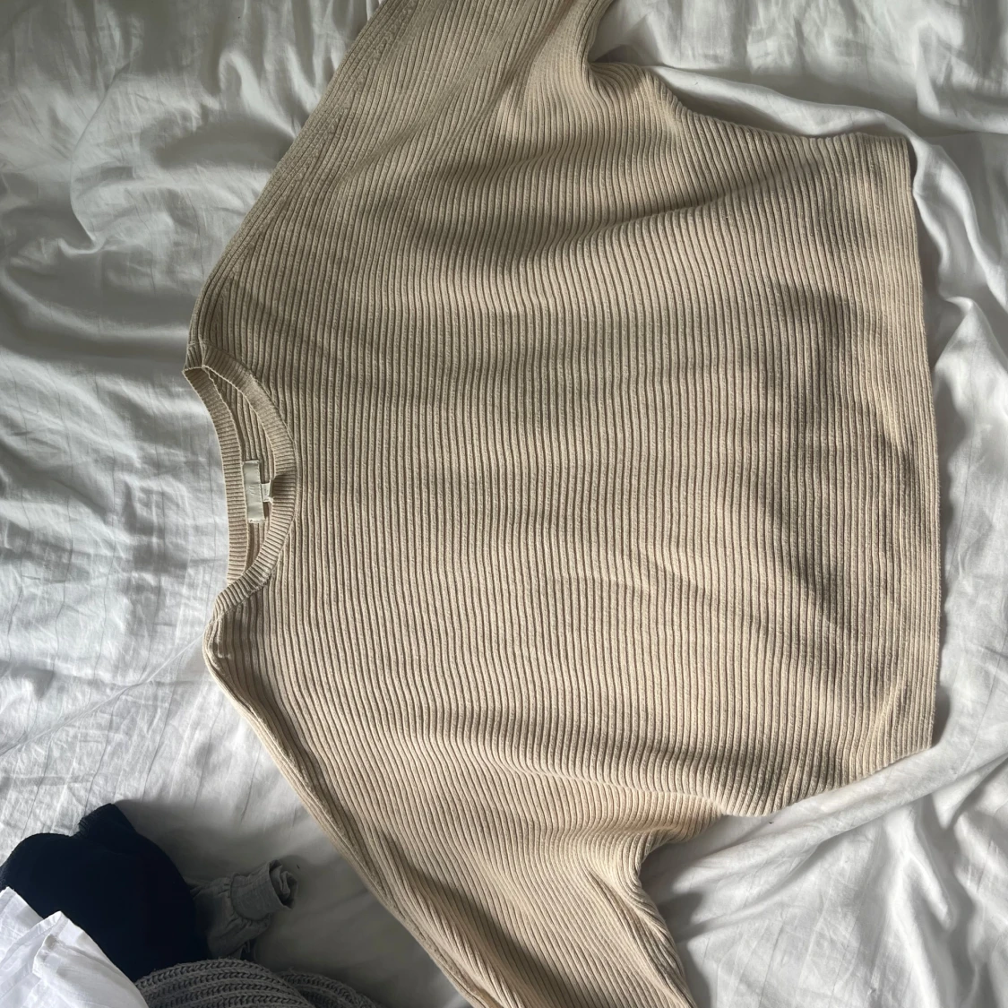 Beige ribbad kofta från H&M XS