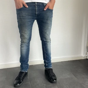   Nudie Tight Terry Jeans 34/32 - Nudie jeans Tight terry| pris:499kr|Storlek:W34 L32| skick:9,8/10| Hör av dig vid vid minsta lilla fundering eller fråga|