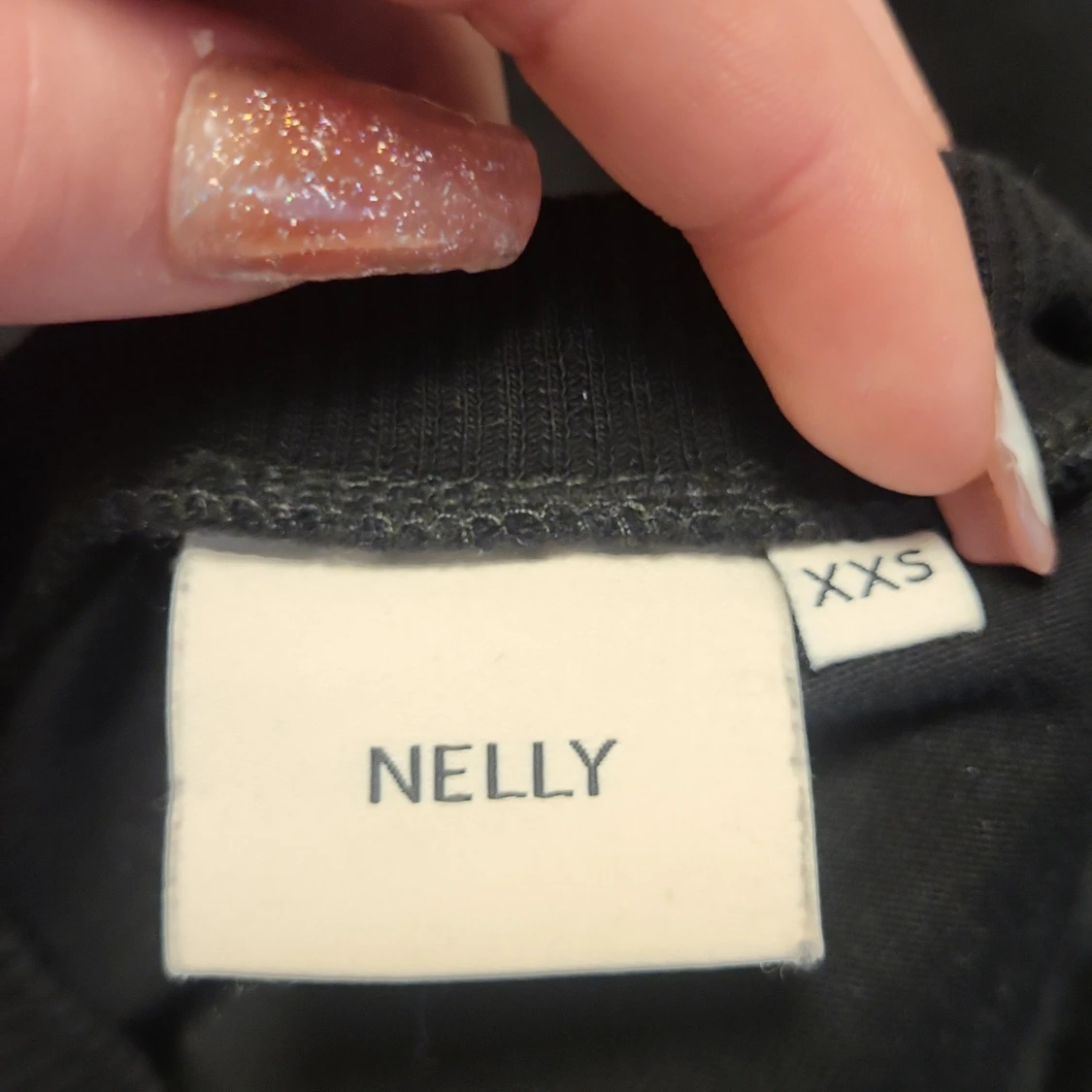 Svart topp från Nelly - 3