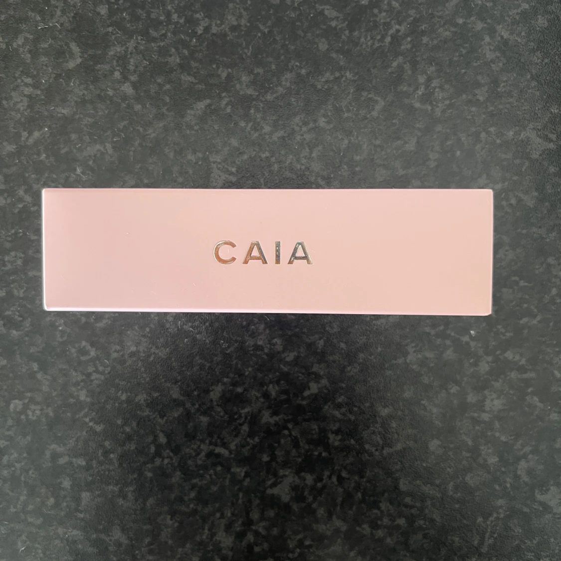 Rouge Berry Kiss från CAIA