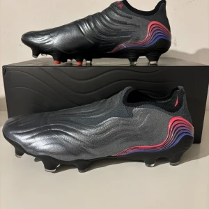 Svarta fotbollsskor Adidas Copa - Adidas copa sense + 9.5/10