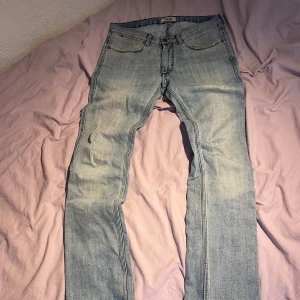 Acne jeans - Feta Acne jeans i modellen Max sea. Skriv om ni har frågor. Priset är ej fast