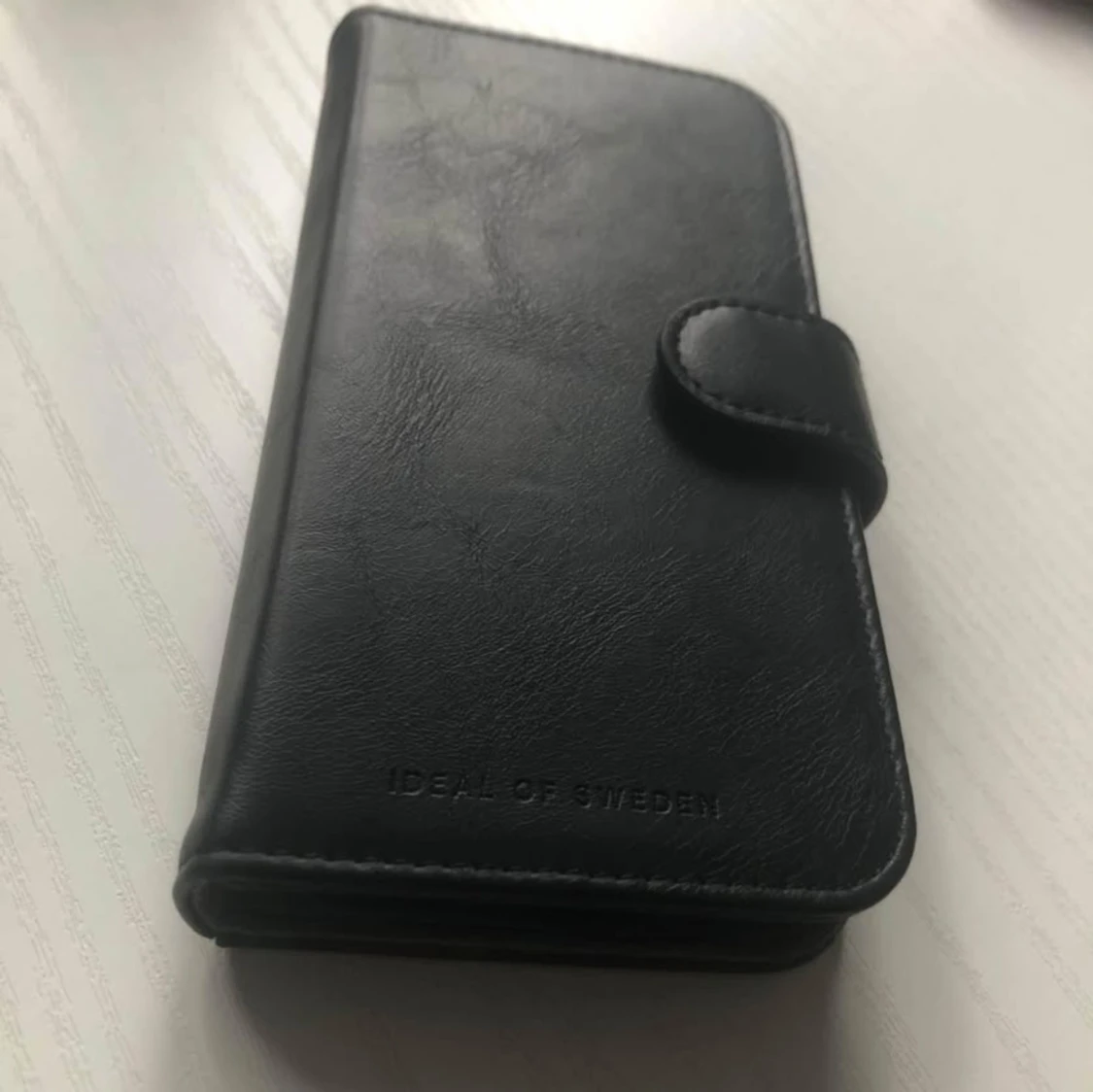 Svart plånboksväska från Ideal of Sweden - 2