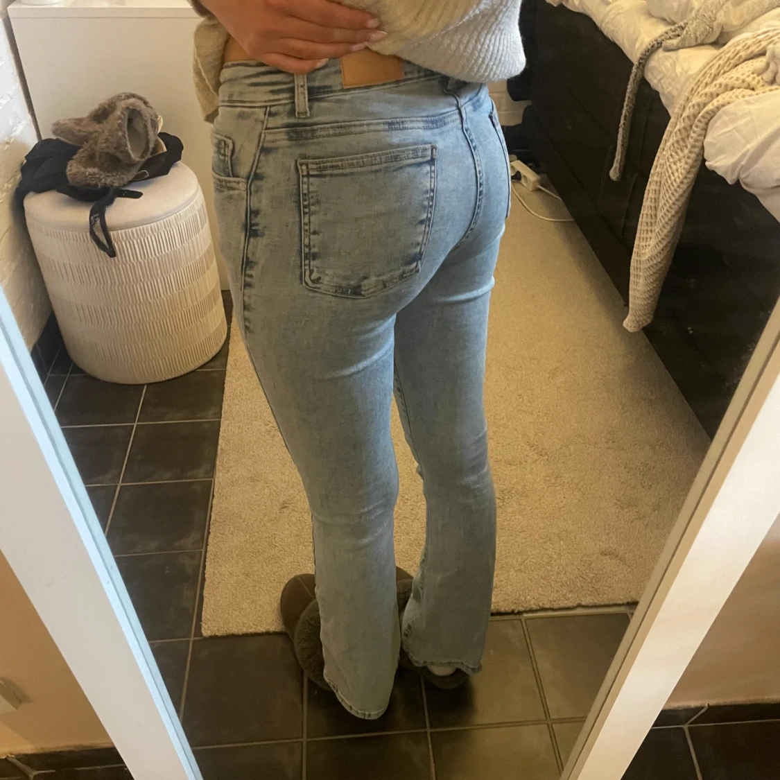 Ljusblå jeans med låg midja - 1