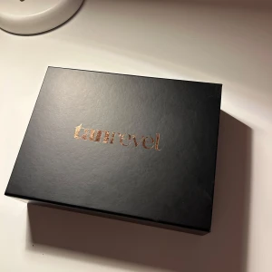 Tanrevel spraytan kit - Säljer den lilla varianten av tanrevelmaskinen då jag köpte Tanrevel Pro istället. Obs! Har testat den bara ett par gånger men den är rengjord och är som ny! 🩷 Pris kan diskuteras