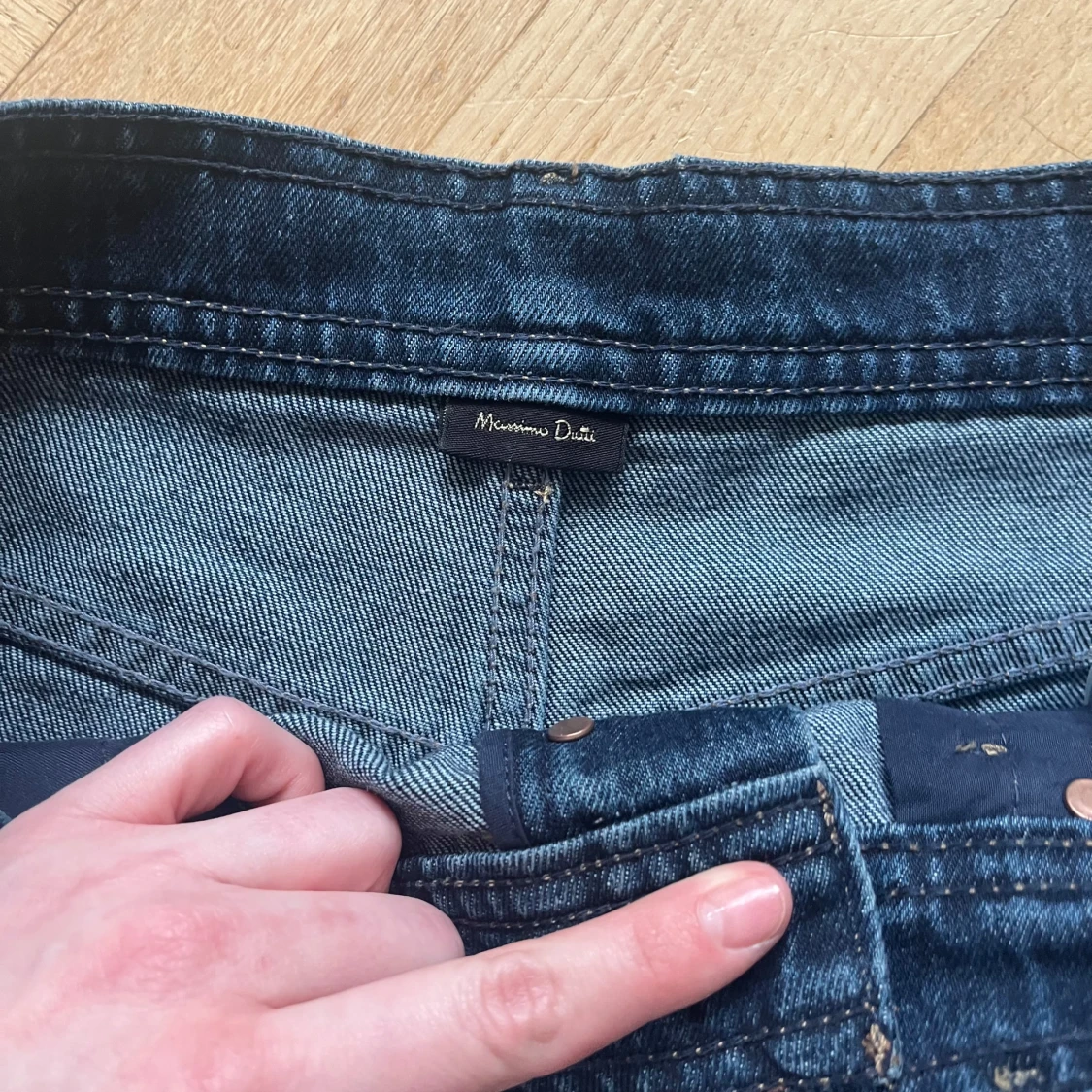 Mörkblå jeansshorts från Massimo Dutti - 2