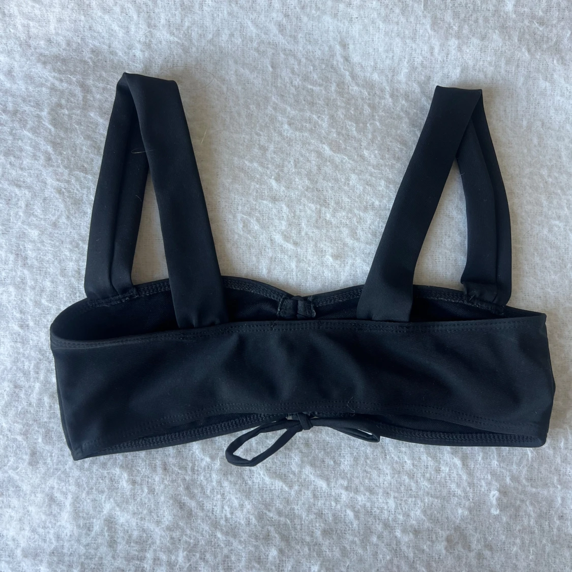 Svart bikinitopp - 1