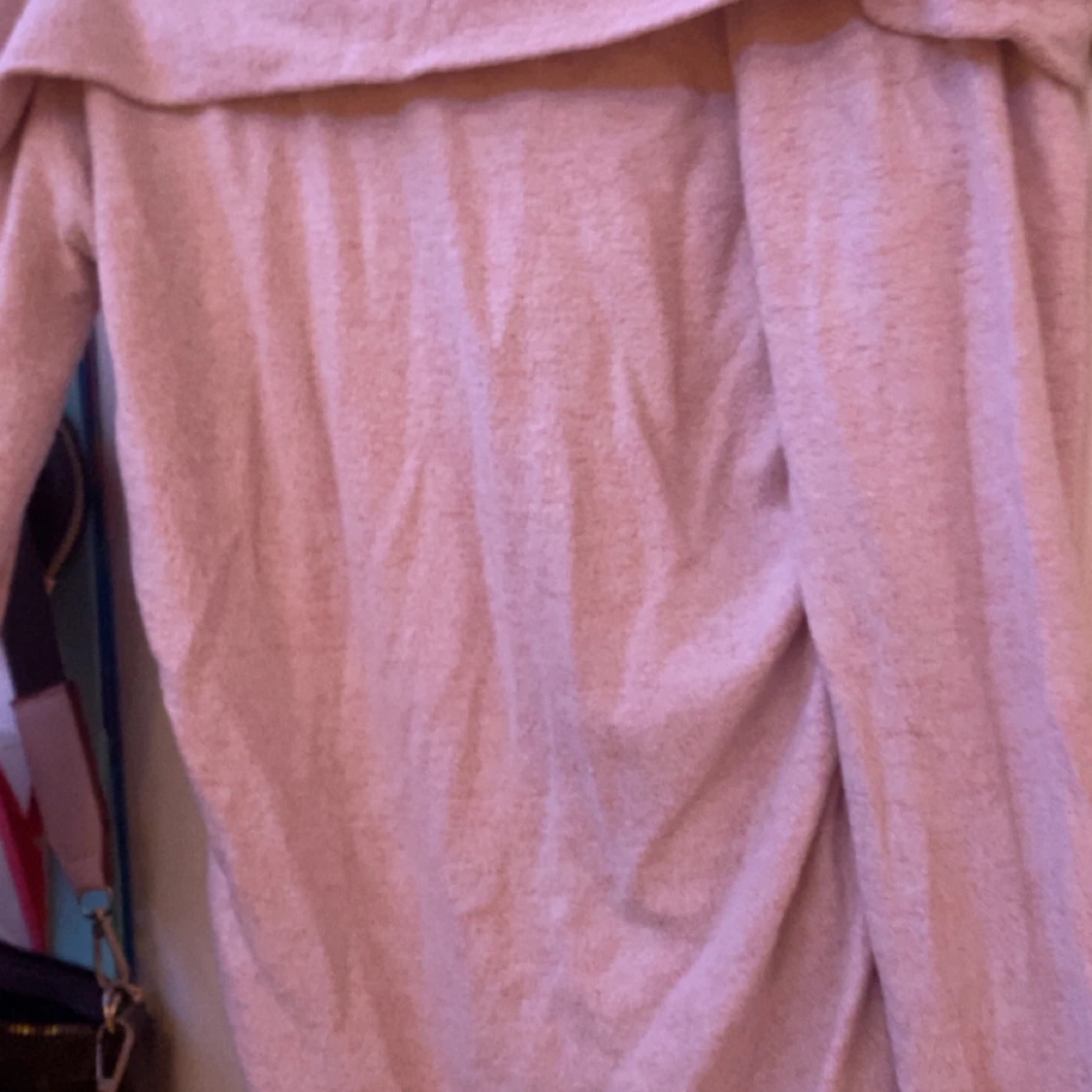 Ljusrosa söt tröja