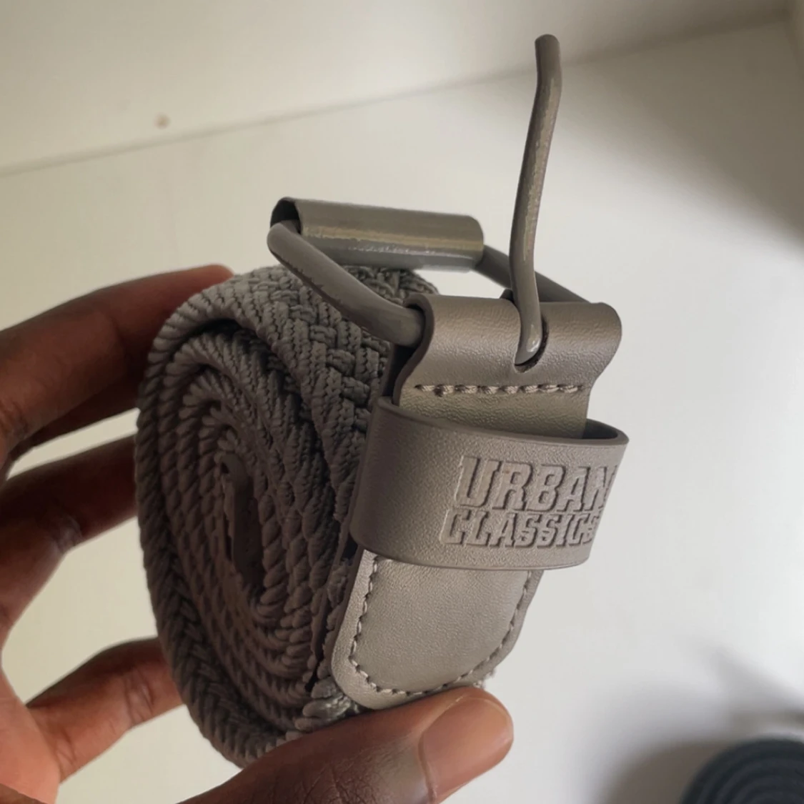 Urban Classics flätade bälten svart & grå - 1