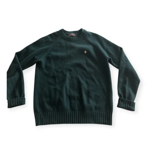 Mörkgrön stickad tröja från Morris - Mörkgrön stickad tröja från Morris i grymt skick | Storlek S | Hör av dig vid frågor 👍🏻