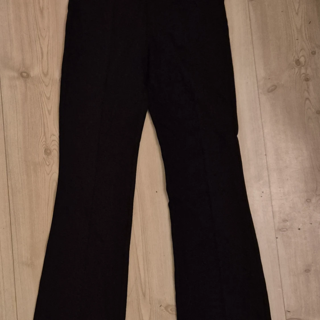 Helt nya kostymbyxor från & Other Stories