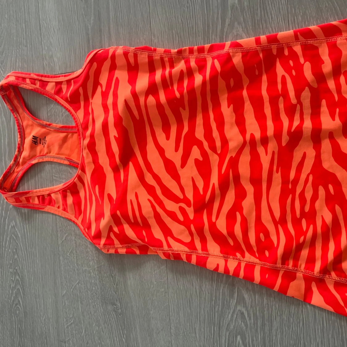 Orange zebramönstrad linnetopp H&M - 1