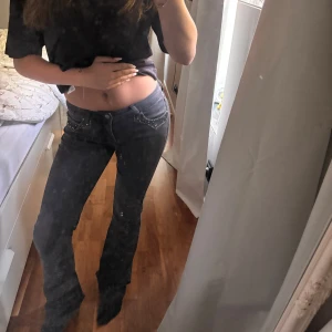 Madlady jeans  - Säljer dessa från madlady i st 36 tall, då det inte kommer till användning, ser näst intill nya ut! 