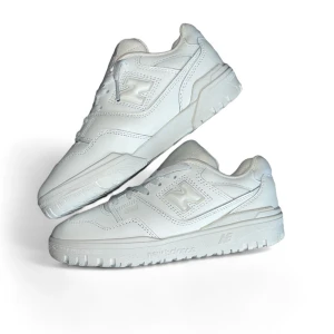 New Balance 550 - Helvita New Balance 550, helt nya har endast testat på.