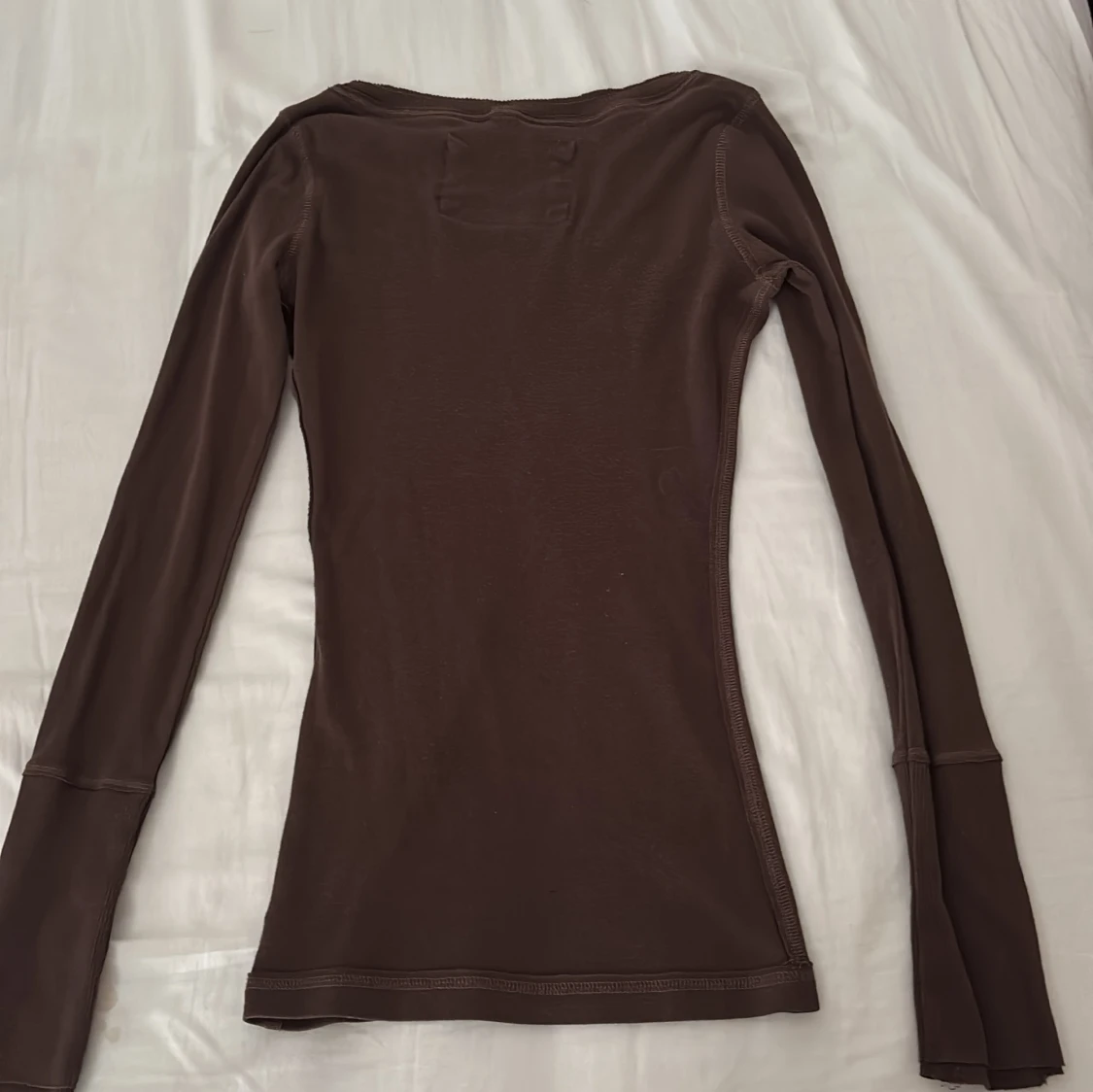 Brun v-ringad tröja Abercrombie - 1