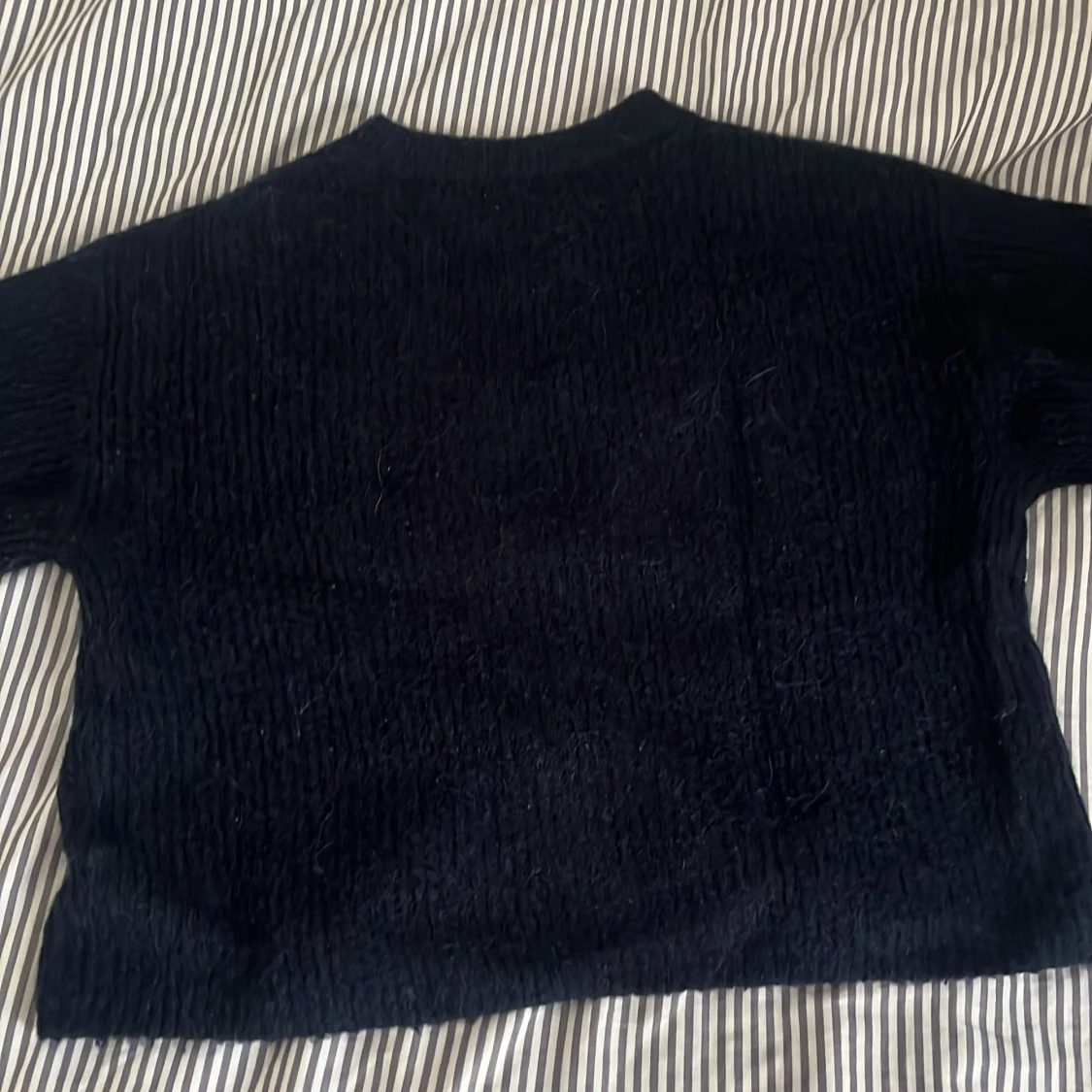 Marin blå stickad långarmadkofta Gina Tricot - 1