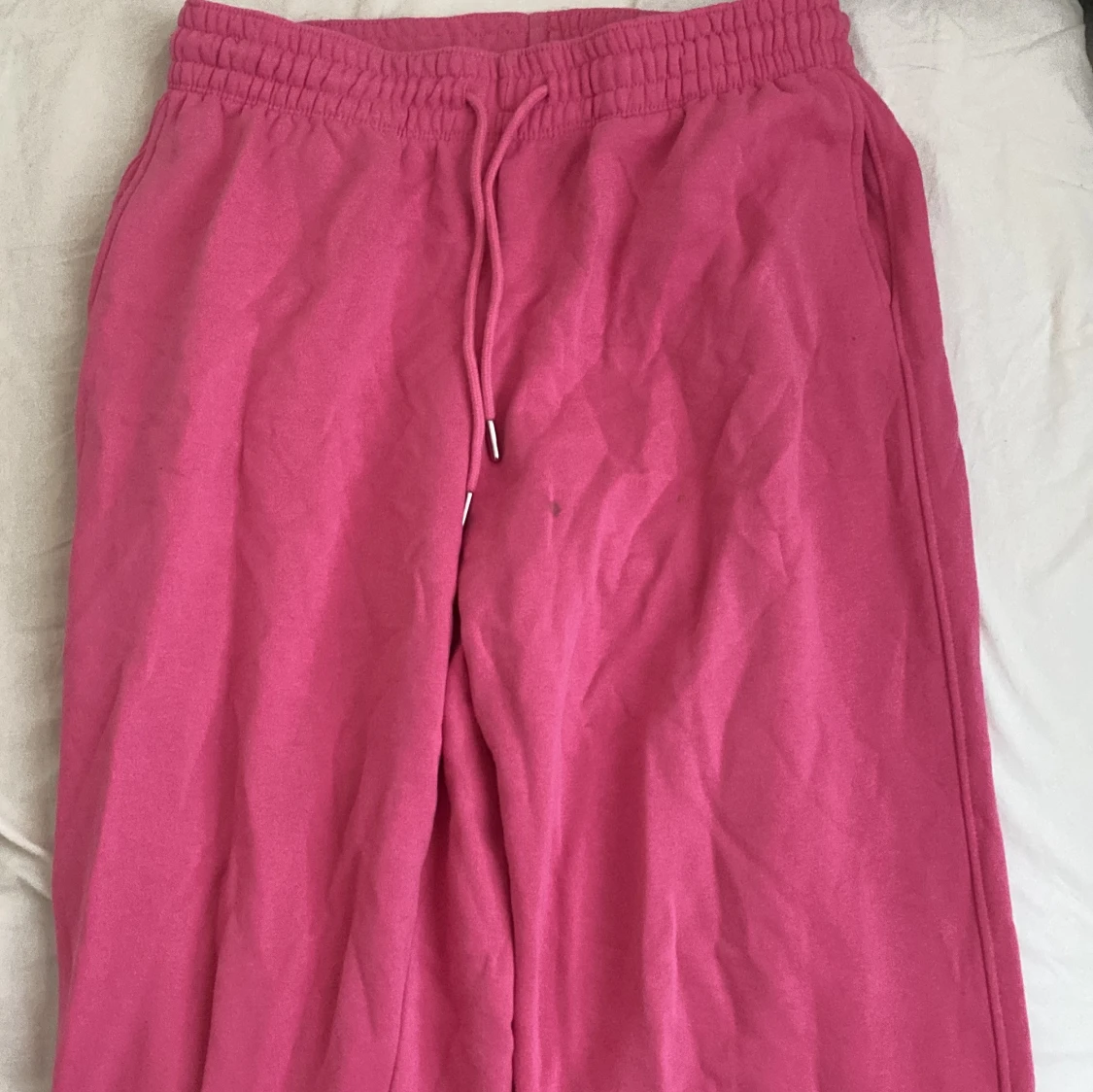 Rosa mjukisbyxor med snörning - 1