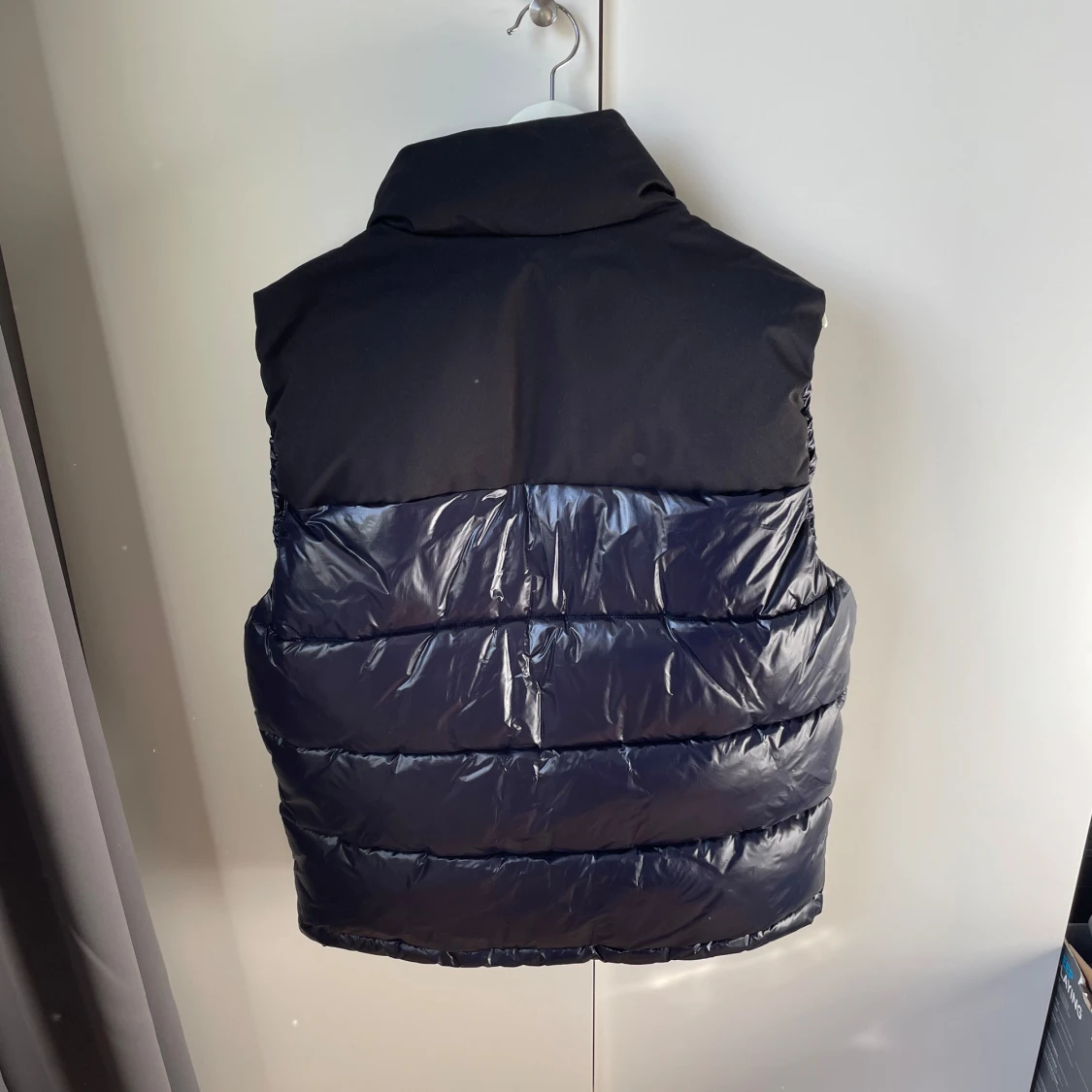 Svart dunväst från Replay - 1