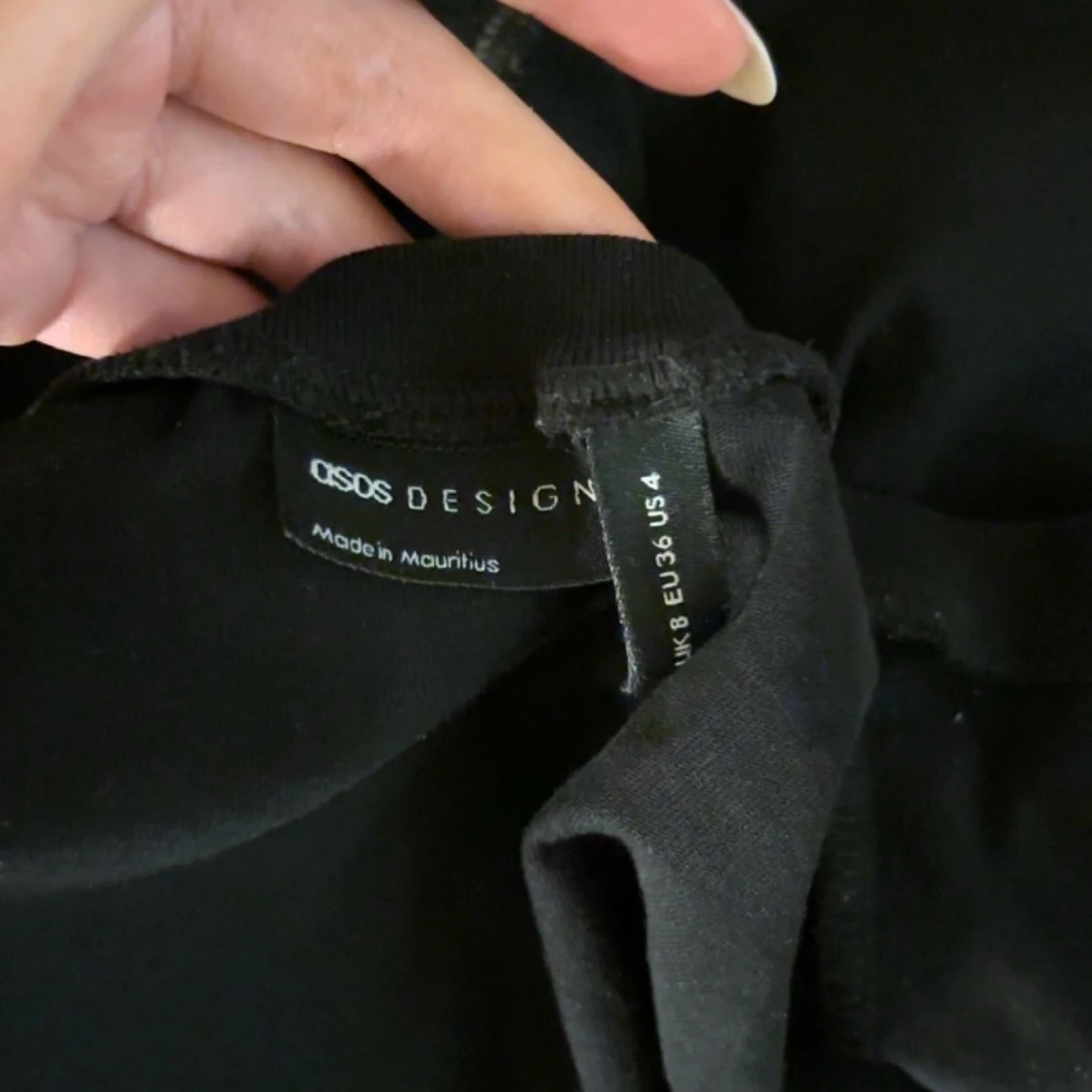 Svart topp från ASOS DESIGN - 1