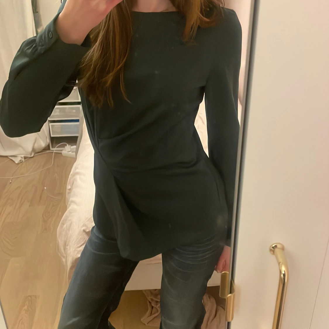 Mörkgrön långärmad topp från Zara Basic