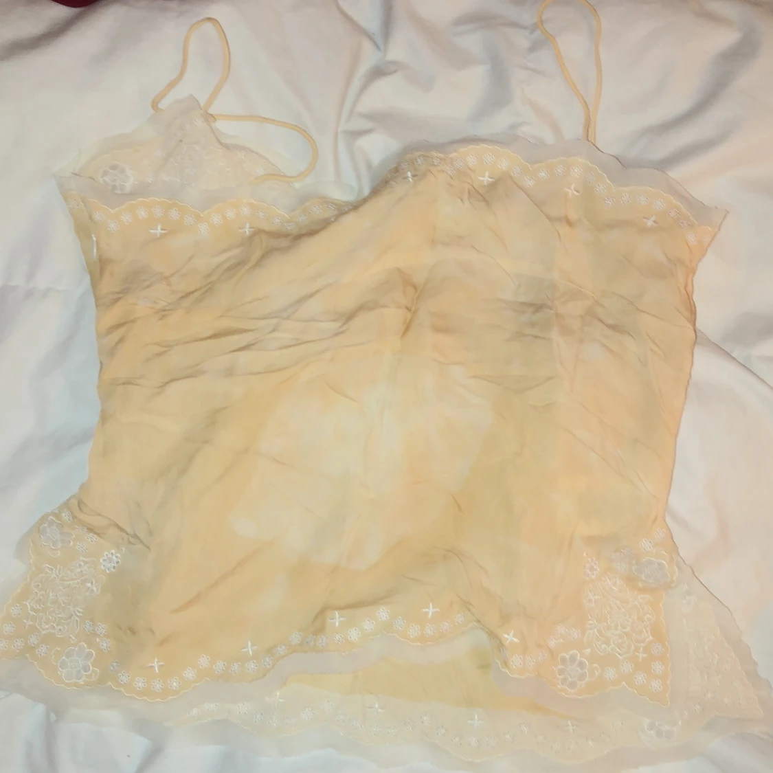 Beige spetslinne från Jennyfer - 3